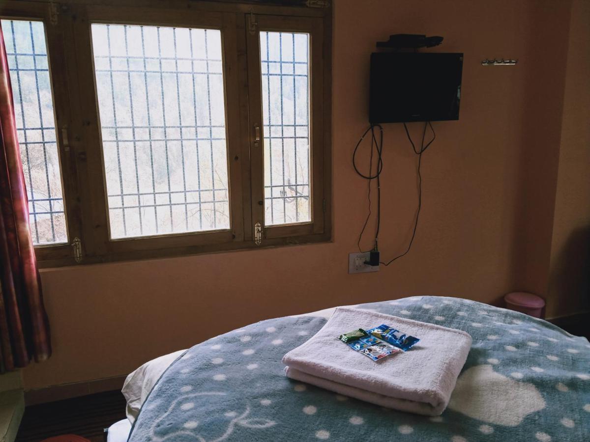 Mahima Hotel Sangla ภายนอก รูปภาพ